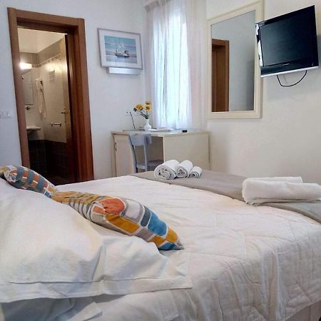 Hotel Garni Anna Cervia Exterior foto